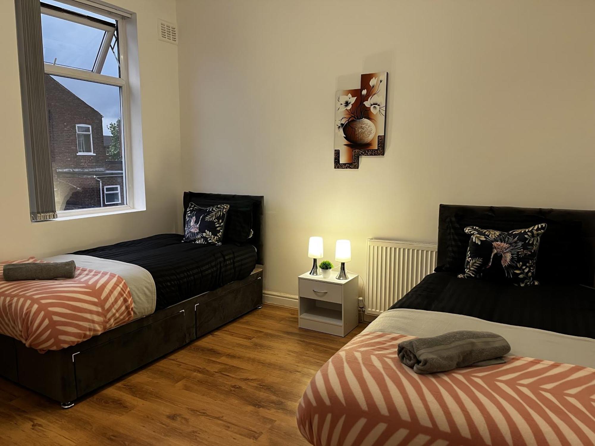 Angel House Villa Manchester Exterior photo